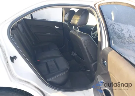 2010 Ford Fusion Hybrid from USA, damaged, VIN 3FADP0L32AR166921